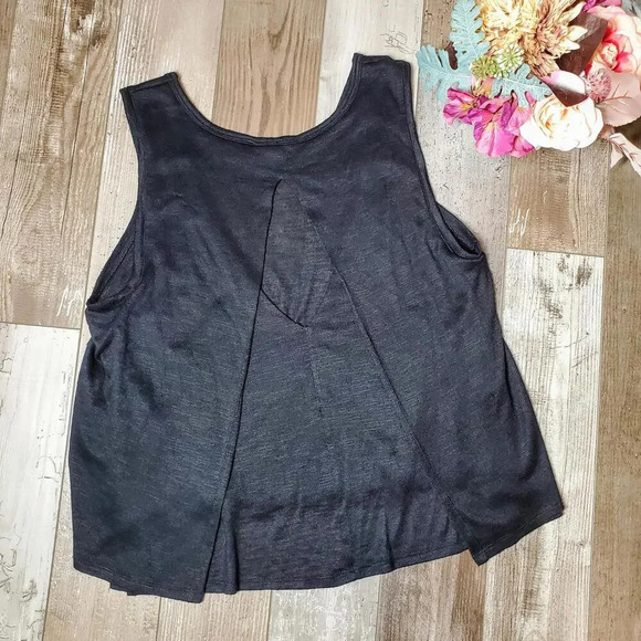 Victoria's Secret Black Women's Cropped Open Back Tank Top Size Large EUC - Picture 4 of 15